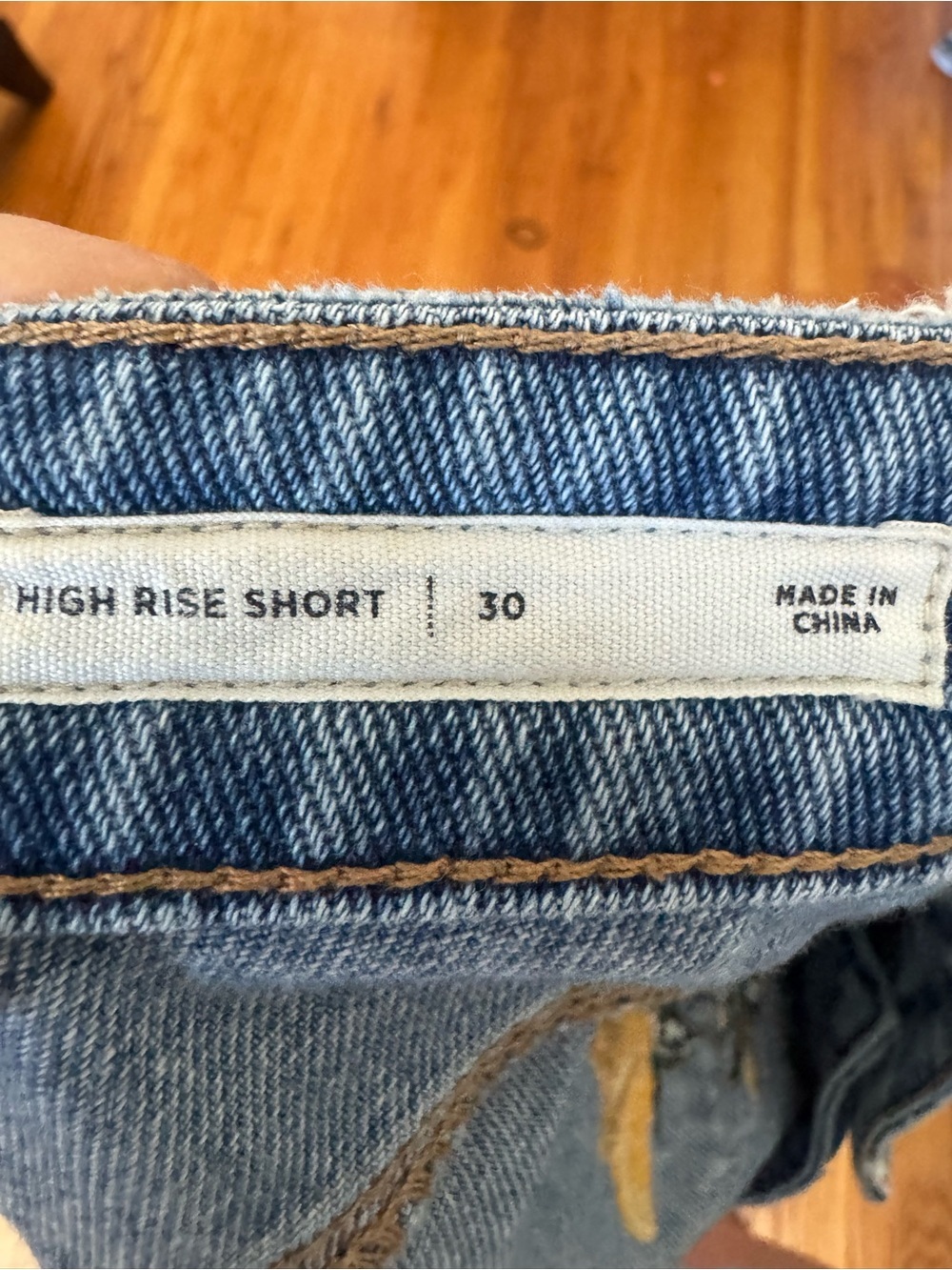 Pacsun Denim Embroidered Frayed Hem Women's Shorts - Blue Size 30 - Picture 3 of 4